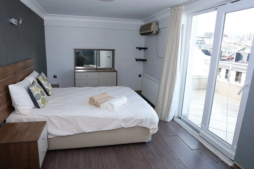 Asrın Güzel Yalı Apartı